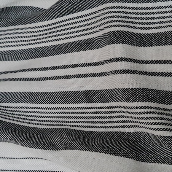 AND trousers. - Picture 3 of 7